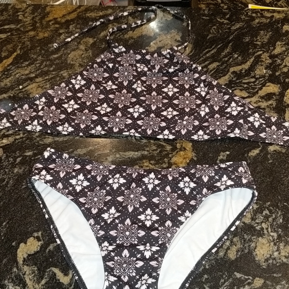 Black, light pink bikini